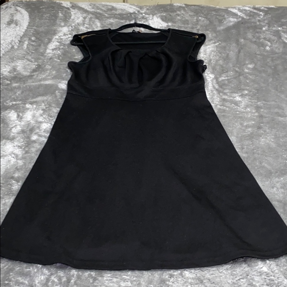 Spense Black Dress